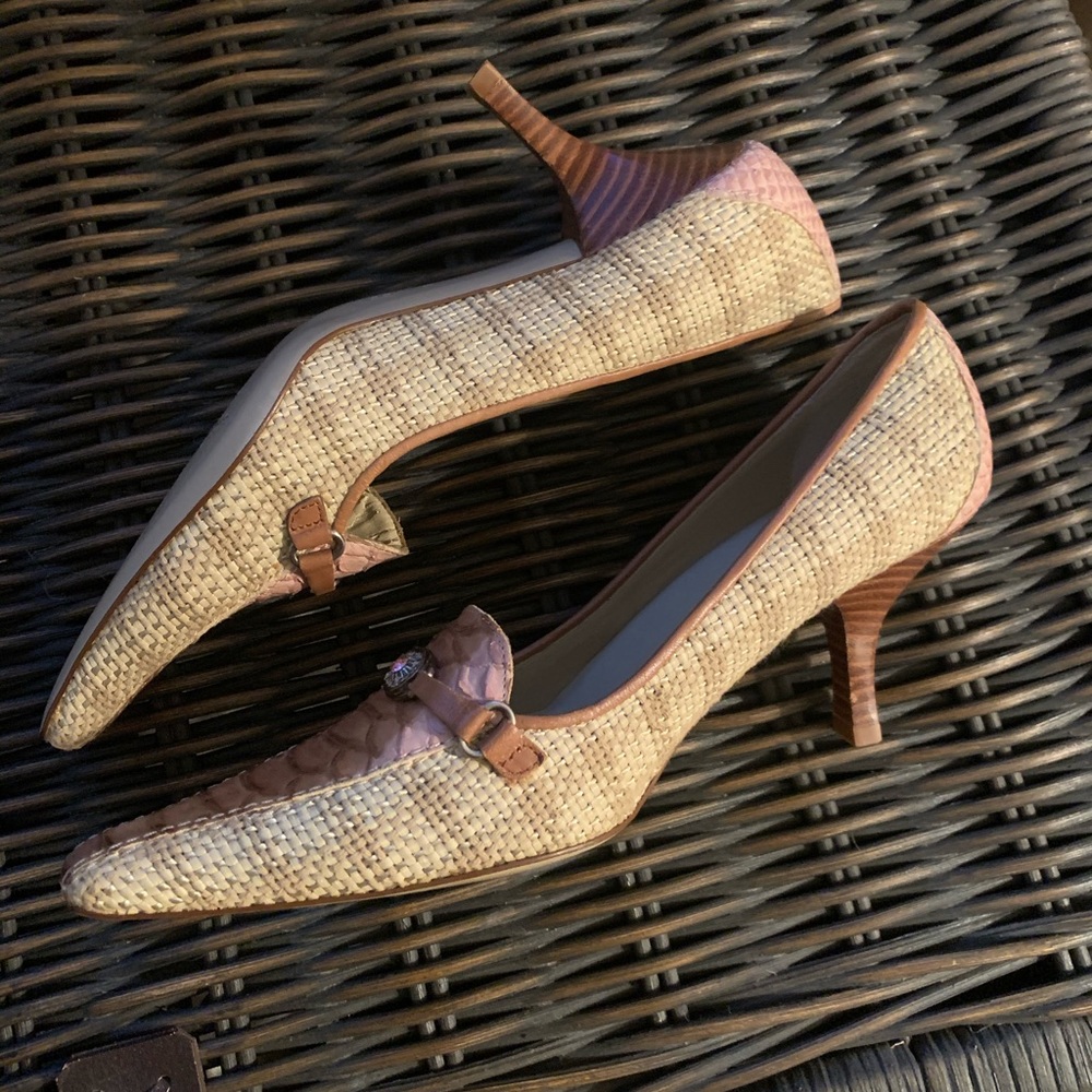Paolo low heeled pump
